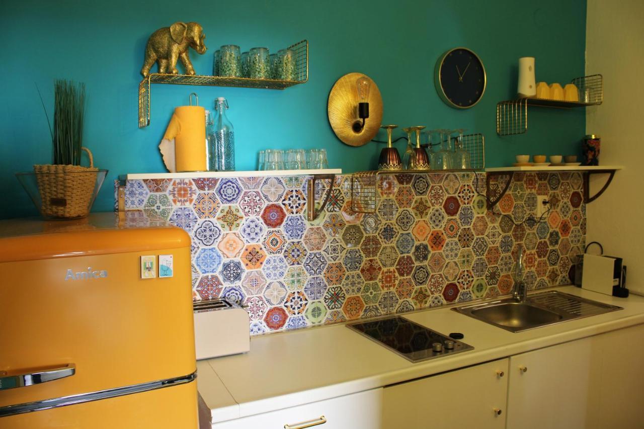 רוביני Oh La La Apartment Old Town מראה חיצוני תמונה